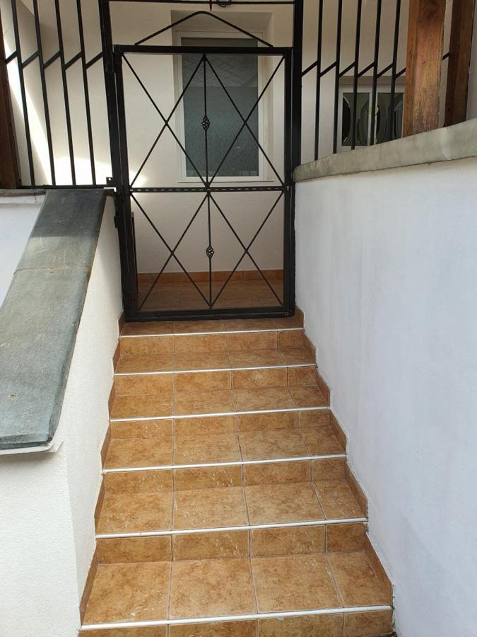 Belvarosi Exkluziv Loft Debrecen Luaran gambar